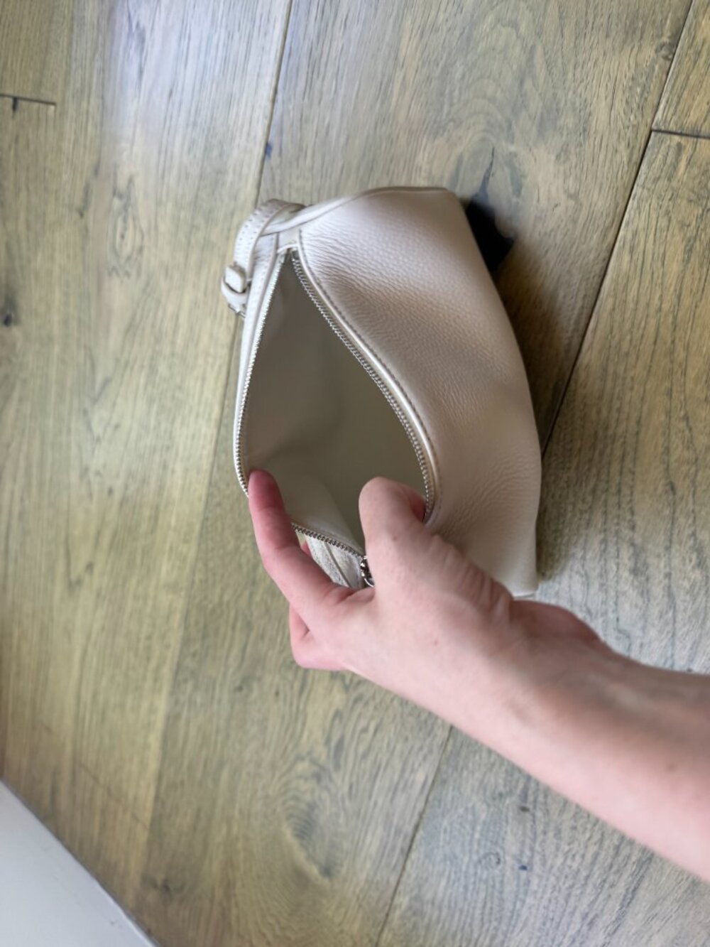 White genuine leather pencil bag - Picture 4 of 6